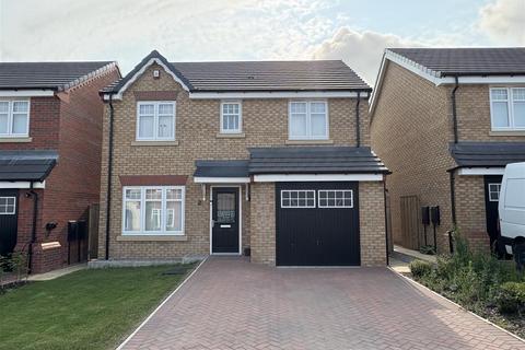 4 bedroom detached house to rent, Latham Vale, Howden