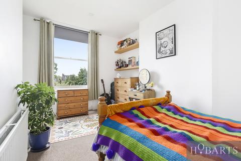 7c Albany Road, London, N4 4RR