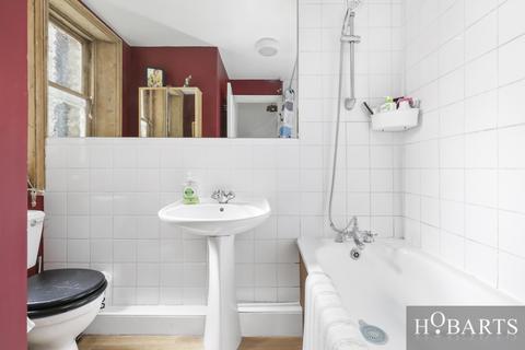 7c Albany Road, London, N4 4RR