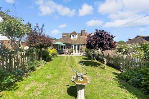 4 Green Lane, Hythe, CT21 4DY