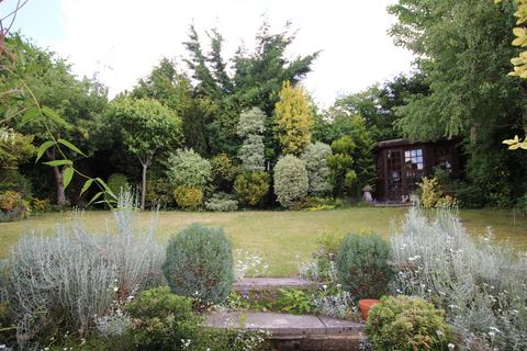 2 bedroom detached house for sale, WORPLE ROAD, SOUTH LEATHERHEAD, KT22