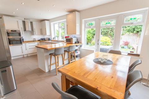 4 bedroom detached house for sale, LITTLE BUNTINGS, WINDSOR, BERKSHIRE, SL4 4DD