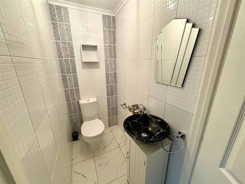 Downstairs Cloakroom.jpeg