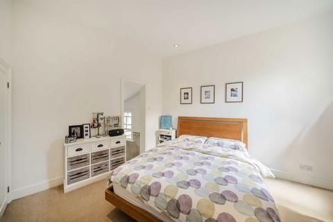 2 bedroom house for sale, Houblon Road, Richmond TW10