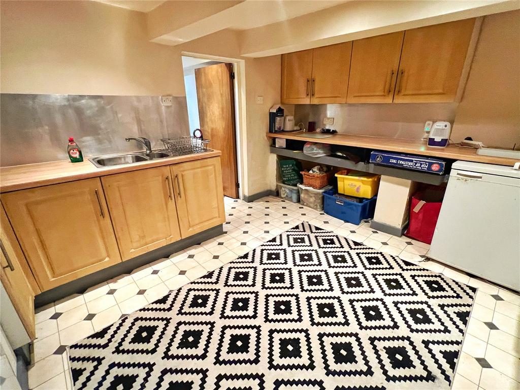 Kitchen 2