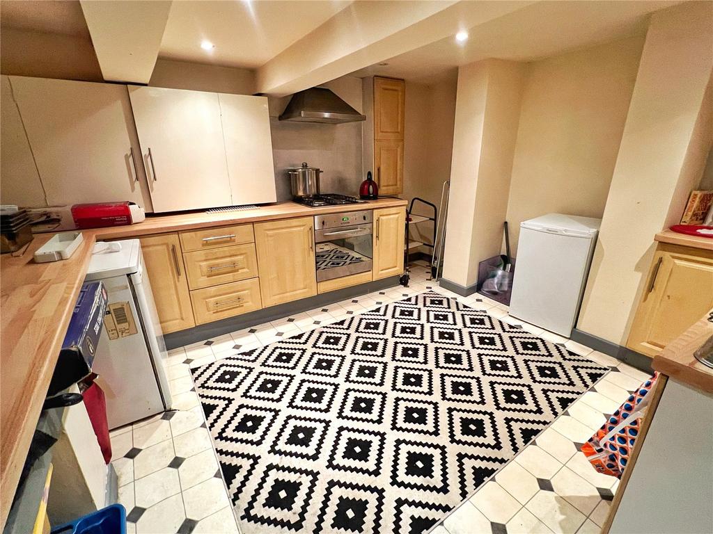 Kitchen 2