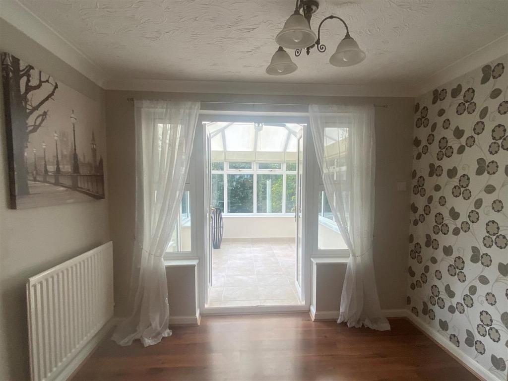 Dining Room 2.jpg