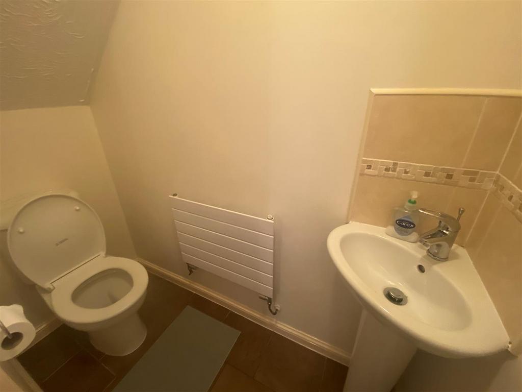 Downstairs WC.jpg