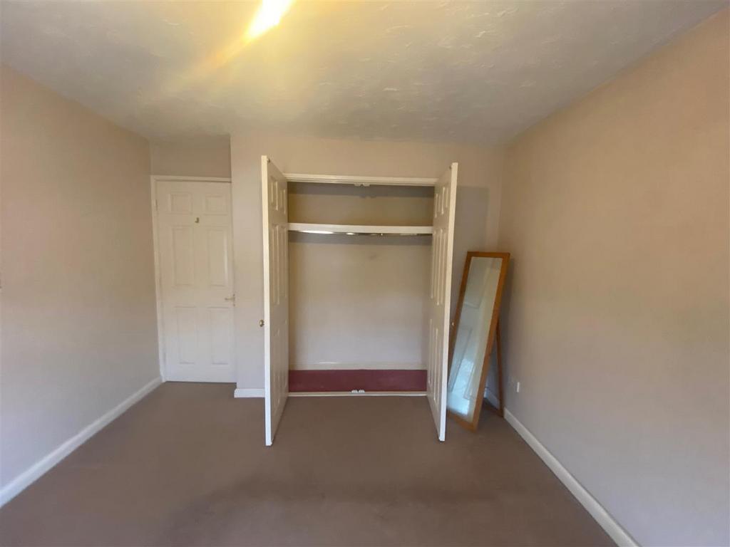 Bedroom 3 2.jpg