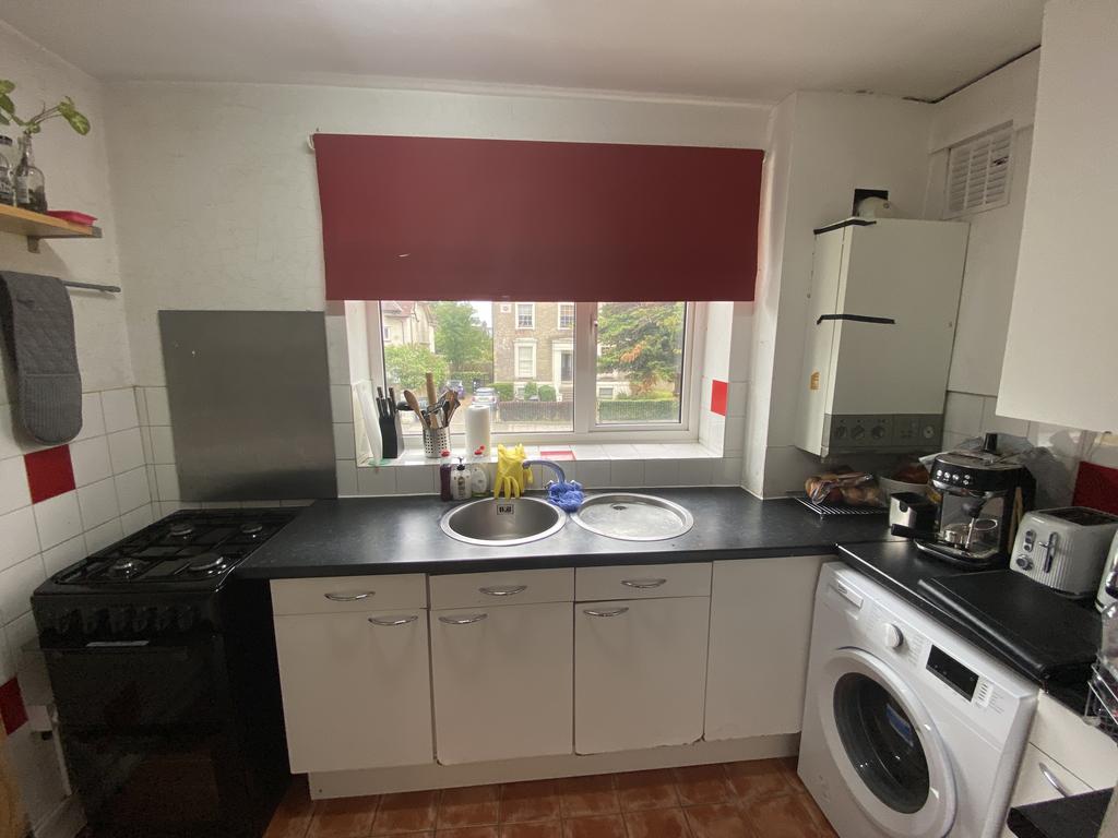 Apartment in London - View 5