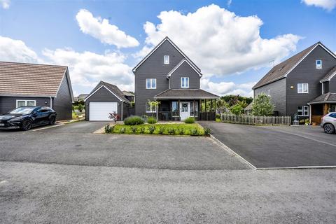 4 bedroom detached house for sale, Wiltshire Leisure Village, Royal Wootton Bassett, Swindon