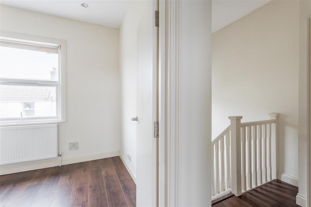 Flat 3, 73 Queens Park Road-10.jpg