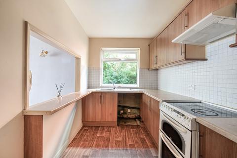 Flat 4, Kingsley Court, 25 The Avenue, Worcester Park, KT4 7EX