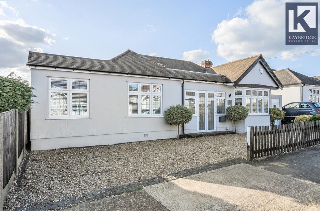 Mavis Avenue, Epsom