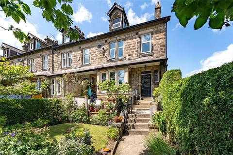 2 Ash Grove, Horsforth, Leeds, LS18 5BB