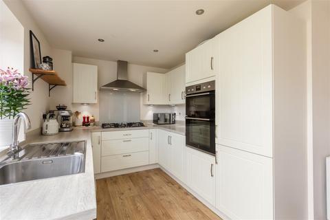 20 Dove Road, Pickering, YO18 7UD
