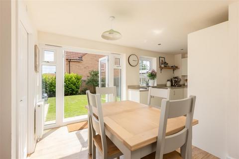 20 Dove Road, Pickering, YO18 7UD