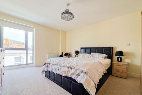 2 bedroom apartment for sale, 17 Pierre Arrive