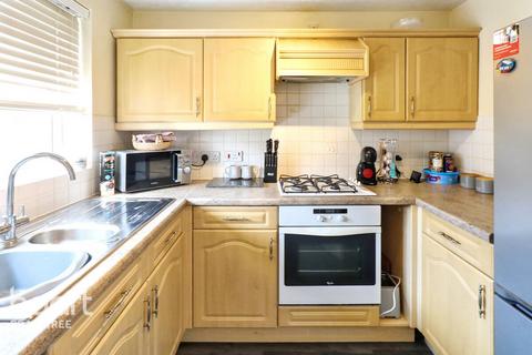 2 bedroom end of terrace house for sale, Nichols Grove, Braintree