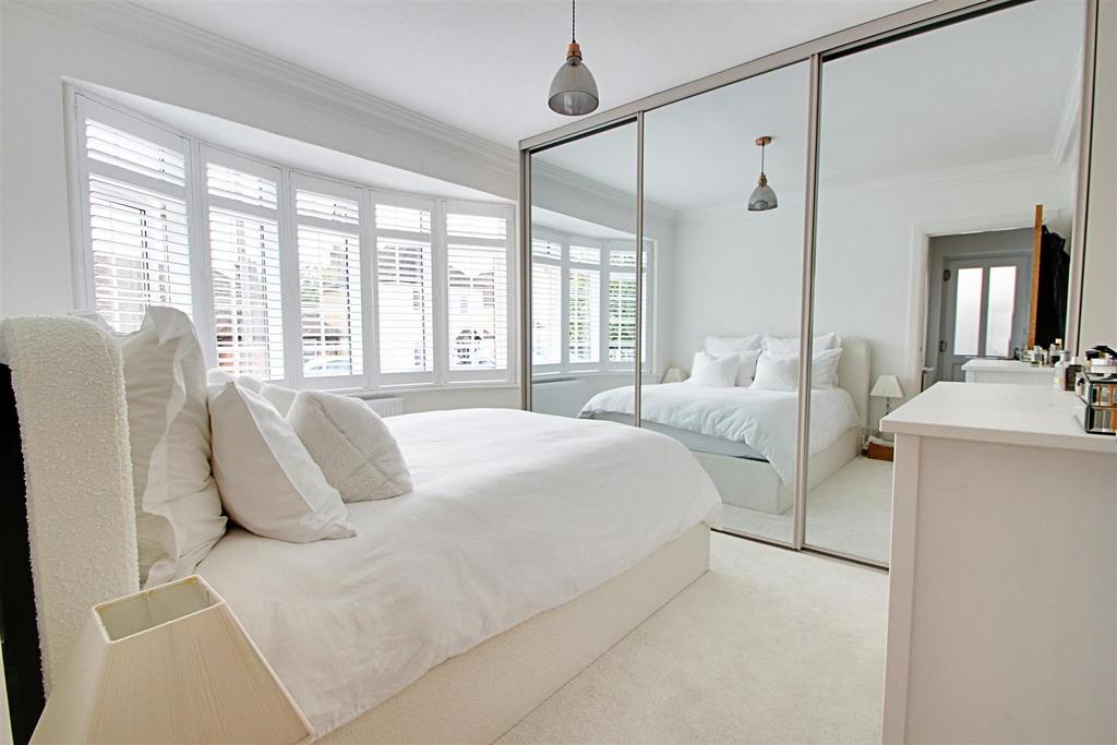 Master Bedroom.jpg