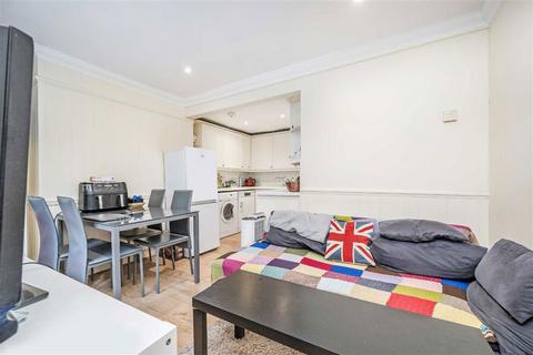 2 bedroom flat for sale, Gloucester Street, London SW1V