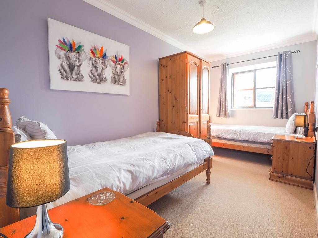 Cherry Twin Bedroom