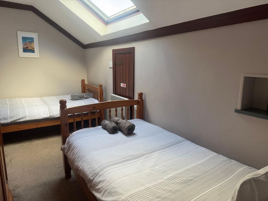 Twin Bedroom