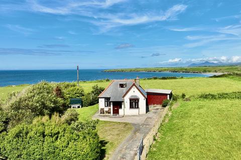 3 bedroom detached house for sale, Llangwnadl, Pwllheli