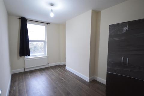 undefined, Askew Road, Shepherds Bush