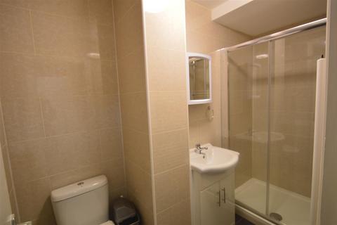 undefined, Askew Road, Shepherds Bush