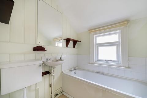 27 Serlo Road, Gloucester, GL1 2QW