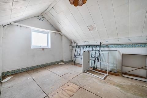 27 Serlo Road, Gloucester, GL1 2QW