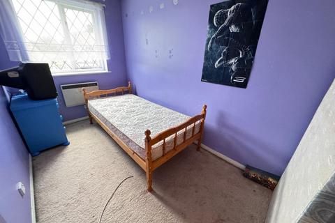 undefined, Swan Mead, Luton
