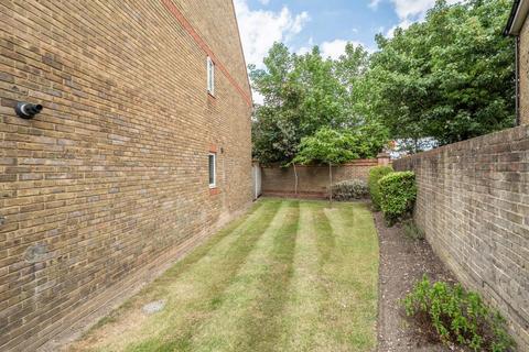 undefined, Lower Sunbury,  Middlesex,  TW16