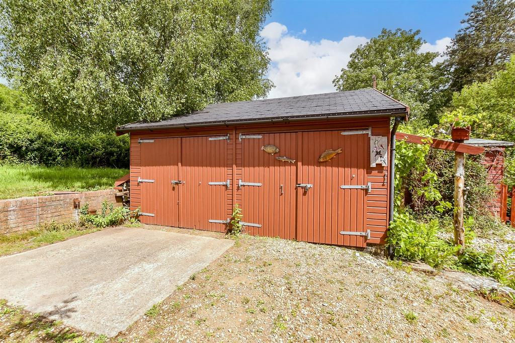 Workshop/Outbuildings