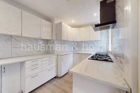 2 bedroom house for sale, Bransgrove Road, HA8