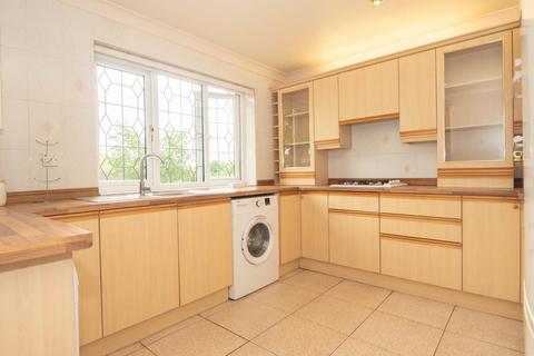 2 bedroom detached bungalow for sale, Coal Hill Lane, Leeds