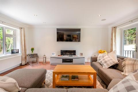 6 bedroom detached house for sale, Woodland Walk, Ferndown, Dorset, BH22