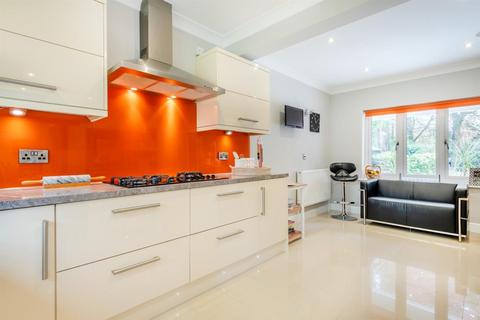 6 bedroom detached house for sale, Woodland Walk, Ferndown, Dorset, BH22