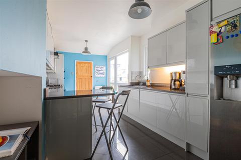 4 bedroom house for sale, Princes Street, Cardiff CF24