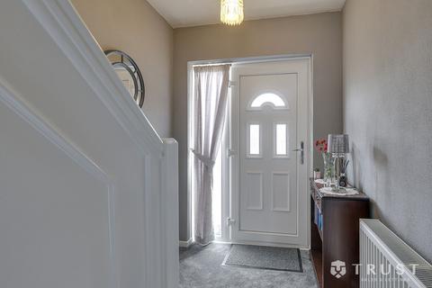3 bedroom semi-detached house for sale, Harewood Avenue, Heckmondwike, WF16