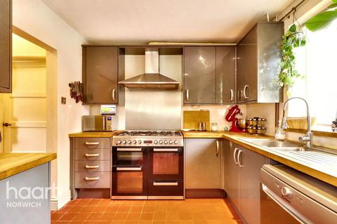 14 Milton Close, Norwich, NR1 3HX