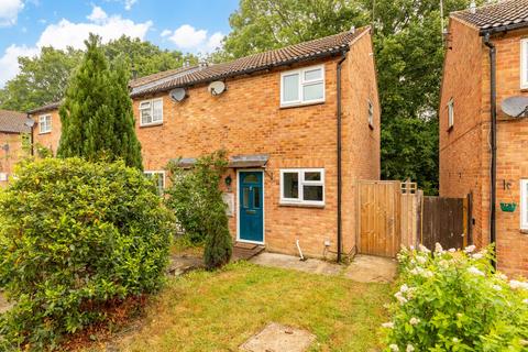 137 Estcots Drive, East Grinstead, RH19 3YP