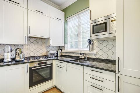 2 bedroom apartment for sale, North Side Wandsworth Common, SW18