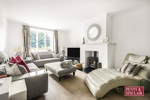 3 bedroom terraced house for sale, Frogmill Court, SL6 5NS