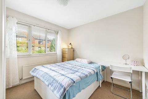 3 bedroom detached house to rent, Abbey Gardens, Barons Court, London, W6