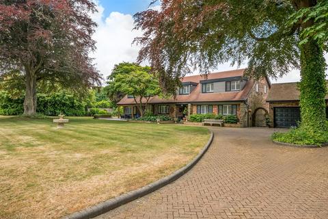 undefined, Park Road, Banstead Village