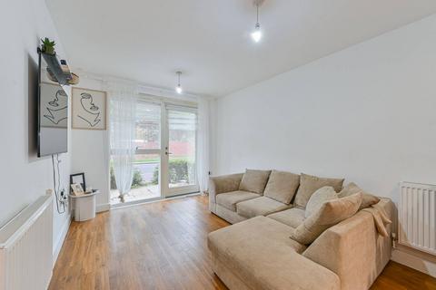 2 bedroom flat for sale, Adenmore Road, Catford, London, SE6