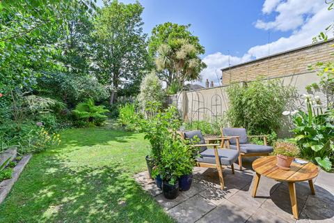 14 Albion Way, London, SE13 6BT