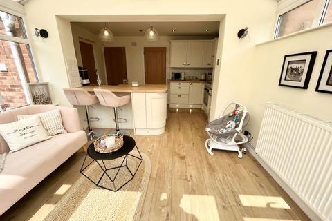 23 Barbrook Drive, Brierley Hill, DY5 3PZ